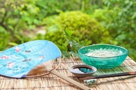 もっと精の付くものも食え!たくさん食べなくてもいい栄養価の低い食べ物特集